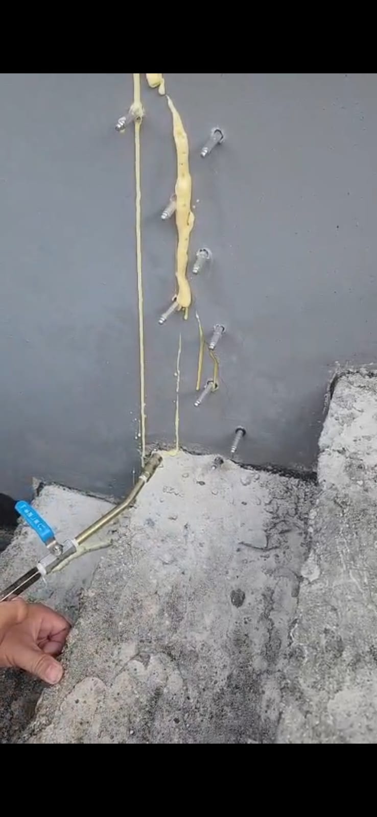 Dinding rapi tanpa rembesan setelah injeksi & finishing